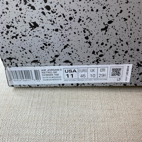 Air Jordan 5 Retro - Picture 6 of 7